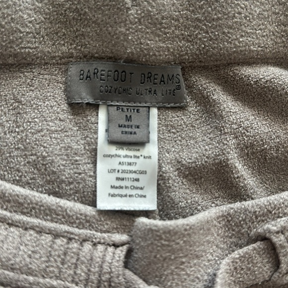 Barefoot Dreams Petite CozyChic Ultra Lite Tunnel Joggers - Picture 3 of 7